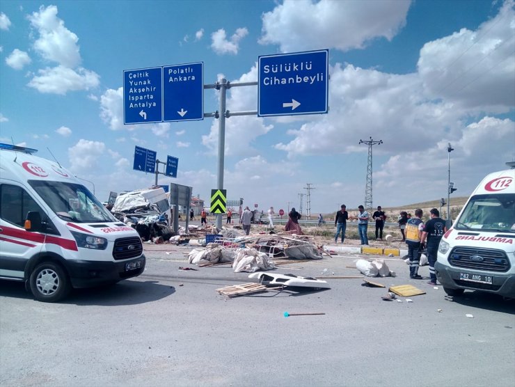 Konya'da facia gibi kaza! 6 ölü Çok sayıda yaralı var