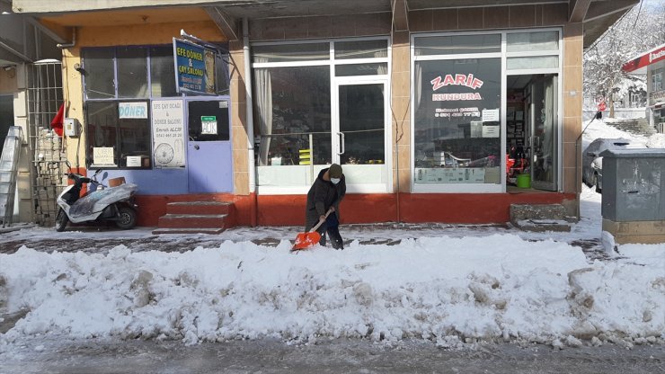 Mersin Ve Adana'da Kar Yağışı Etkili Oluyor